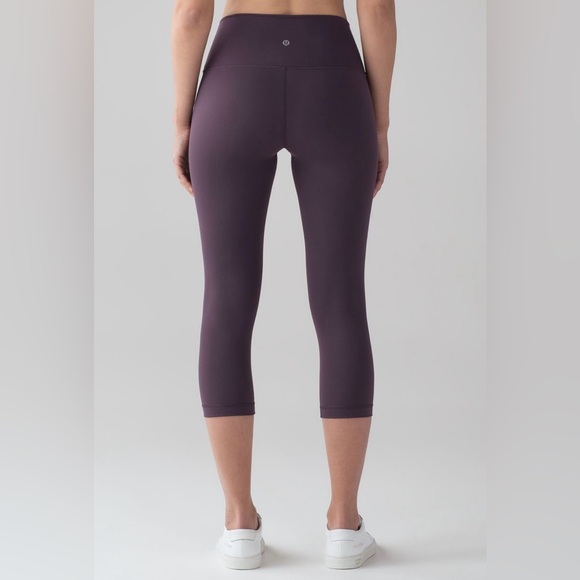 Lululemon Wunder Under High Rise Crop Leggings Purple Size 10 - Picture 2 of 9